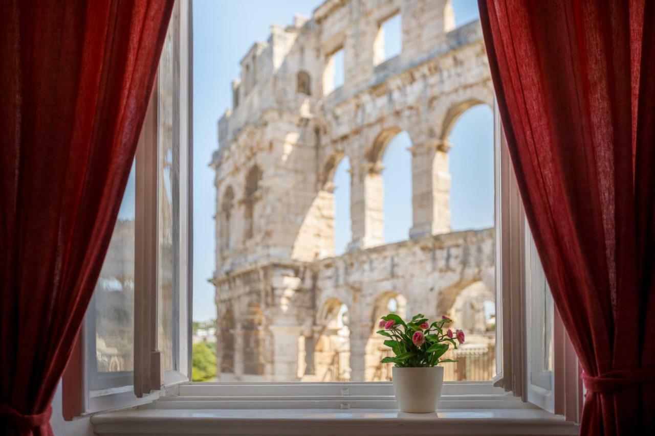 Amphitheatre Premium Apartment With Seaview Pula Exterior foto